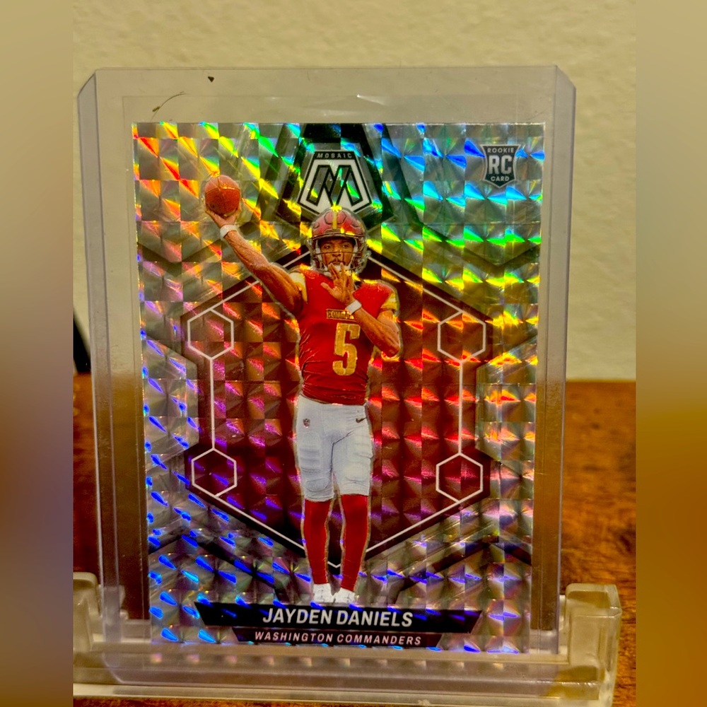 Jayden Daniels ROY silver mosaic refractor. 2024 mosaic rare pull.